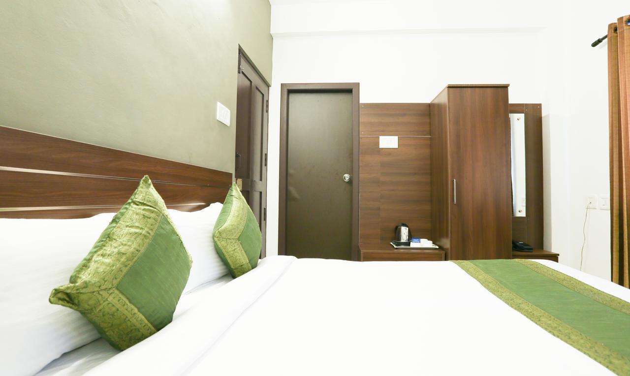 Treebo Trip Swiss Garden Hotel มุนนาร์ ภายนอก รูปภาพ