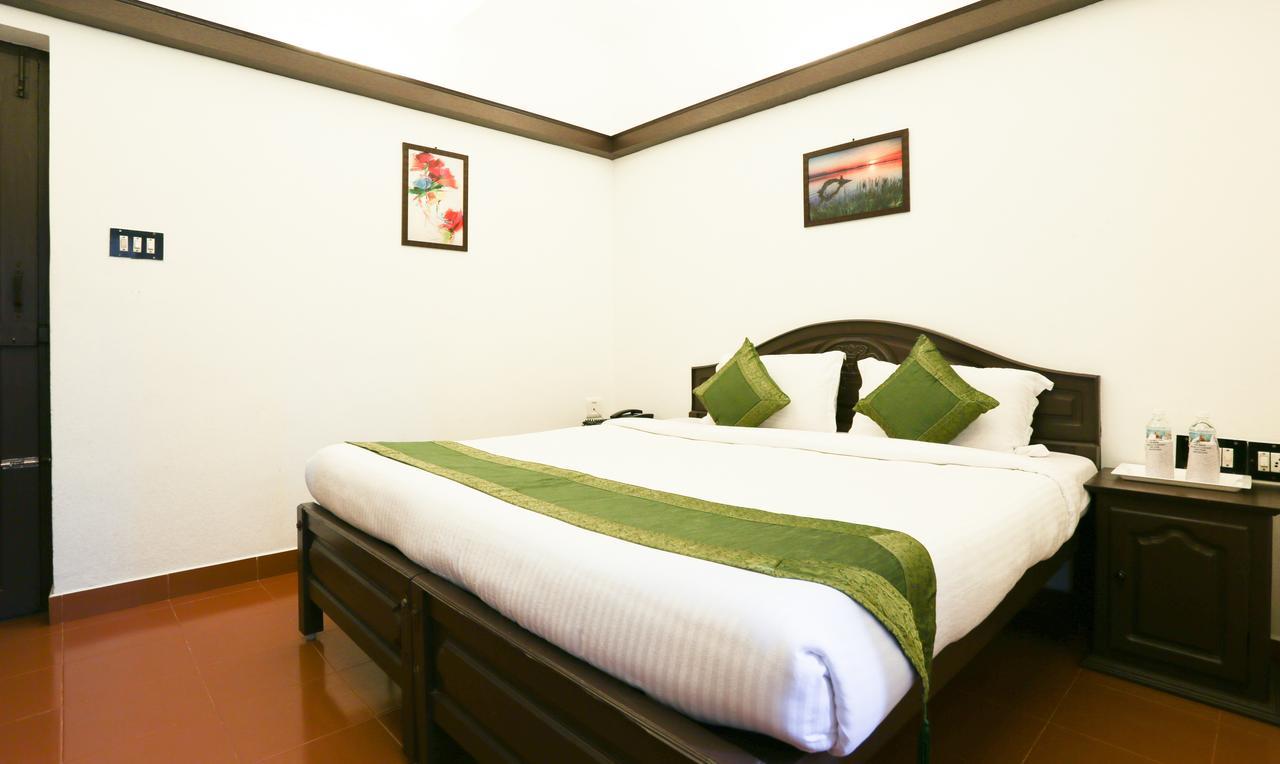 Treebo Trip Swiss Garden Hotel มุนนาร์ ภายนอก รูปภาพ