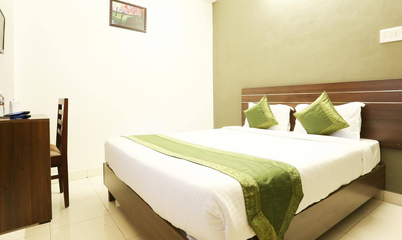 Treebo Trip Swiss Garden Hotel มุนนาร์ ภายนอก รูปภาพ